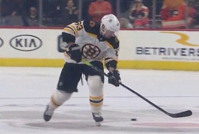 Brad Marchand roasts the hell out of his teammates in awesome